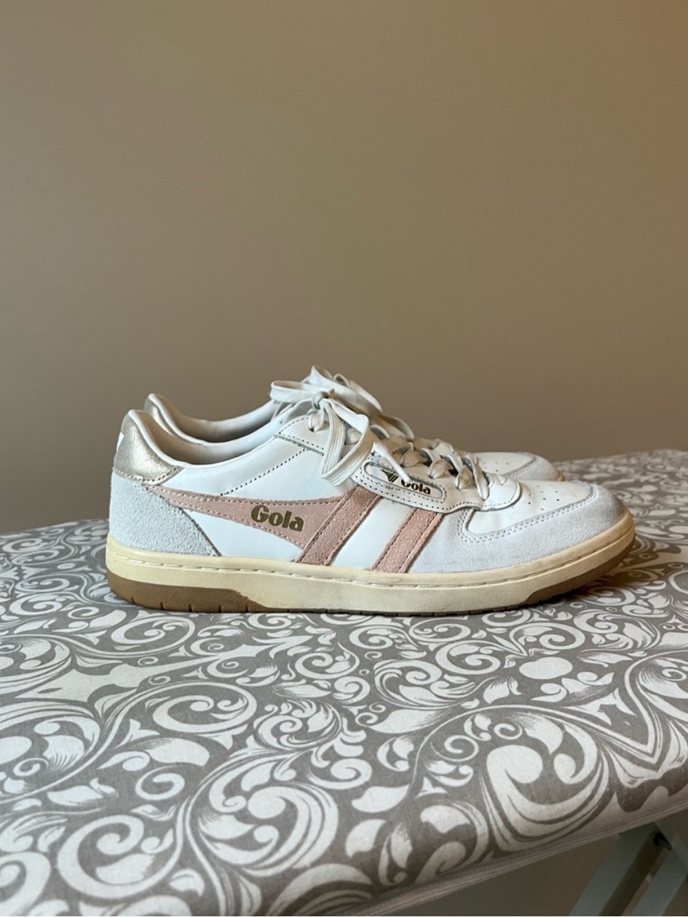 Gola White and Pink Low-Top Hawk Sneakers
